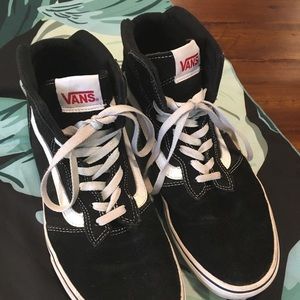 Sold - Men’s black and white vans